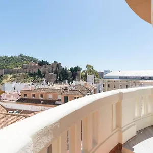 catedral-malaga-centro-tico-penthouse.hotelsinnerja.org/