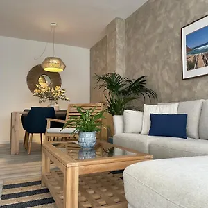 bonito-apartamento-con-piscina-y-cerca-de-la-playa.catalonia-hotels.com/